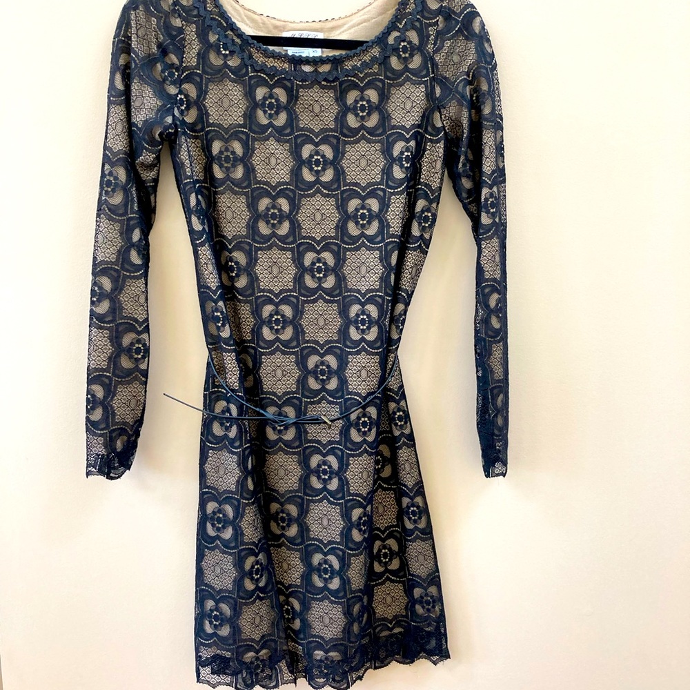 Max Studio Specialty Products black lace long sleeve dress size extra small